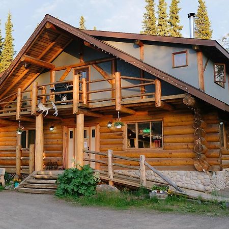 Arctic Divide Lodge Dease Lake ภายนอก รูปภาพ